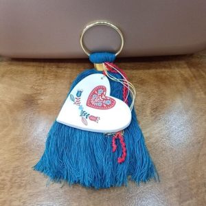 Χειροποίητο κρεμαστό κεραμικό γούρι "Καρδιά" (αποστέλλεται εντός συσκευασίας χάρτινου κουτιού)