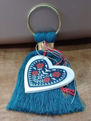 Χειροποίητο κρεμαστό κεραμικό γούρι "Καρδιά" (αποστέλλεται εντός συσκευασίας χάρτινου κουτιού)