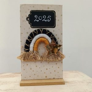 Χειροποίητο επιτραπέζιο γούρι "Ουράνιο τόξο"