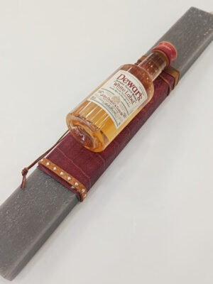 Λαμπάδα Με Μινιατούρα Ποτού "DEWAR'S"