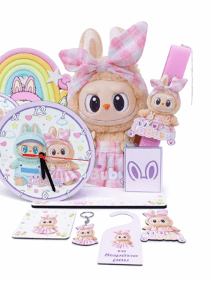 Πασχαλινή Λαμπάδα LABUBU με Επιτραπέζιο Ρολόι